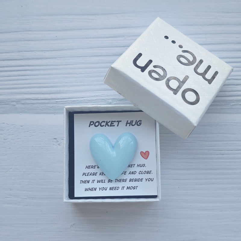 Red Heart Pocket Hug