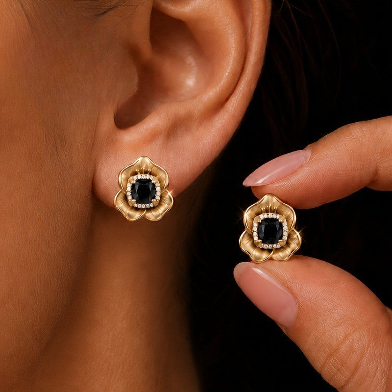 Black Stone Floral Stud Earrings