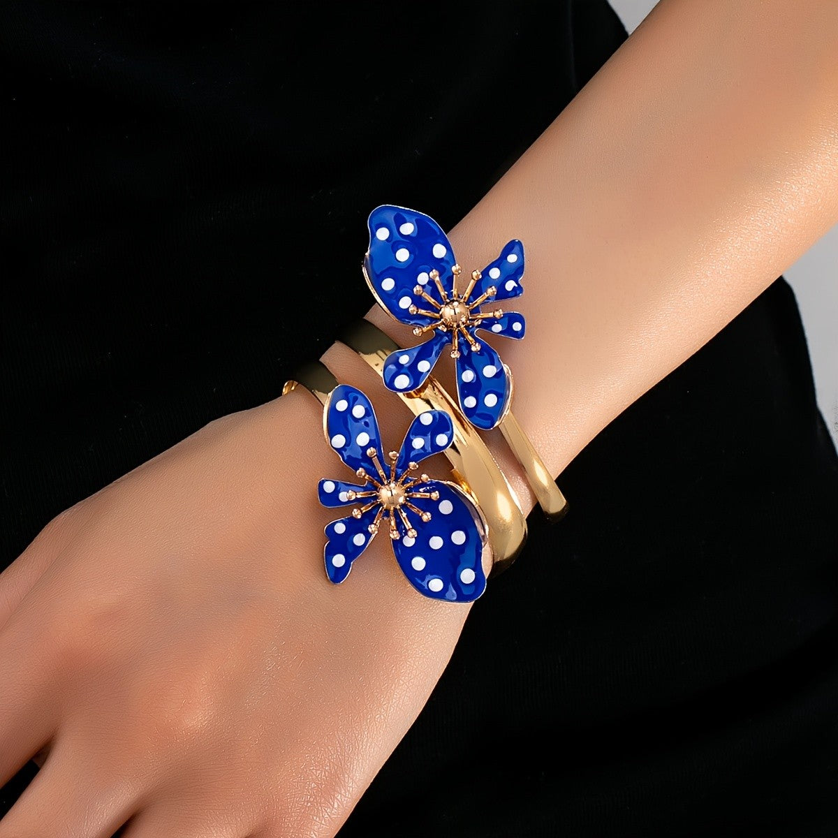 Polka Dot Flower Open Bangle