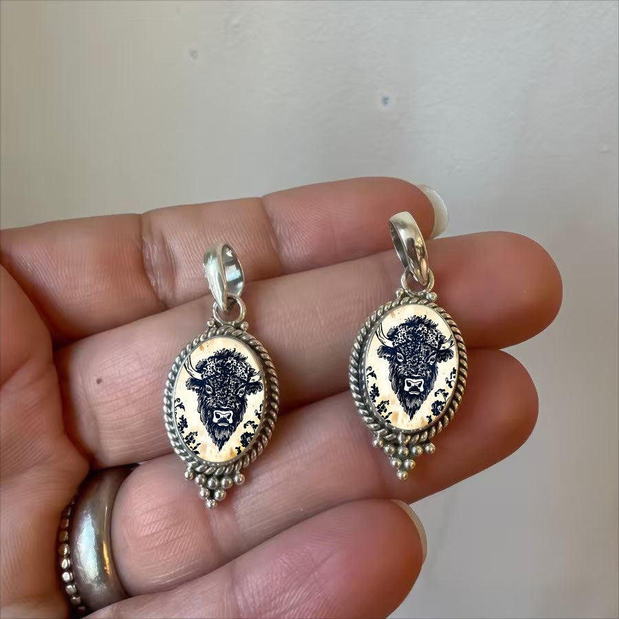 Buffalo Oval Pendant Necklace