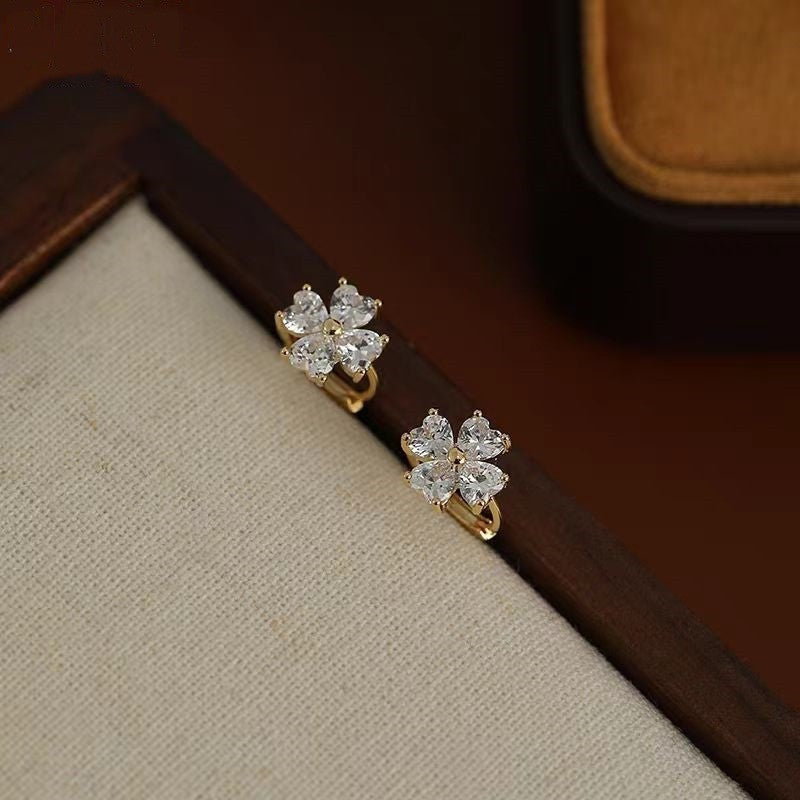 Heart Petal Flower Stud Earrings