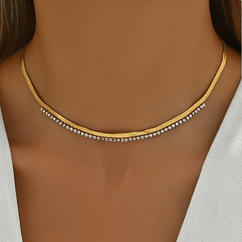 Crystal Inlaid Curve Necklace