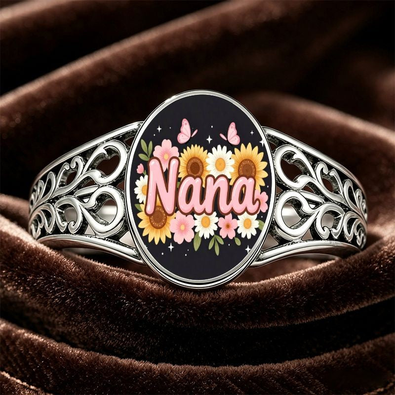 Nana Floral Oval Ring