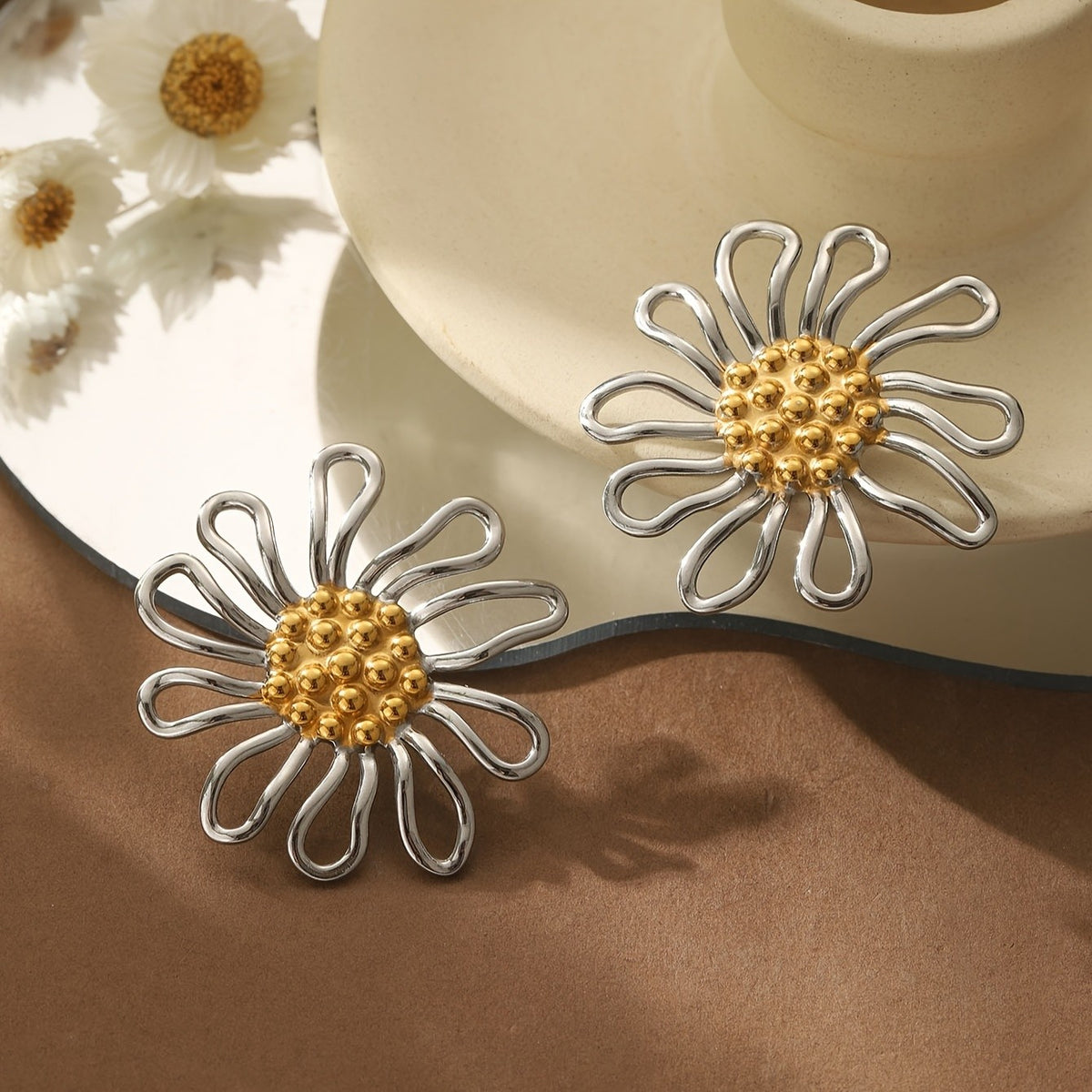 Daisy Flower Stud Earrings