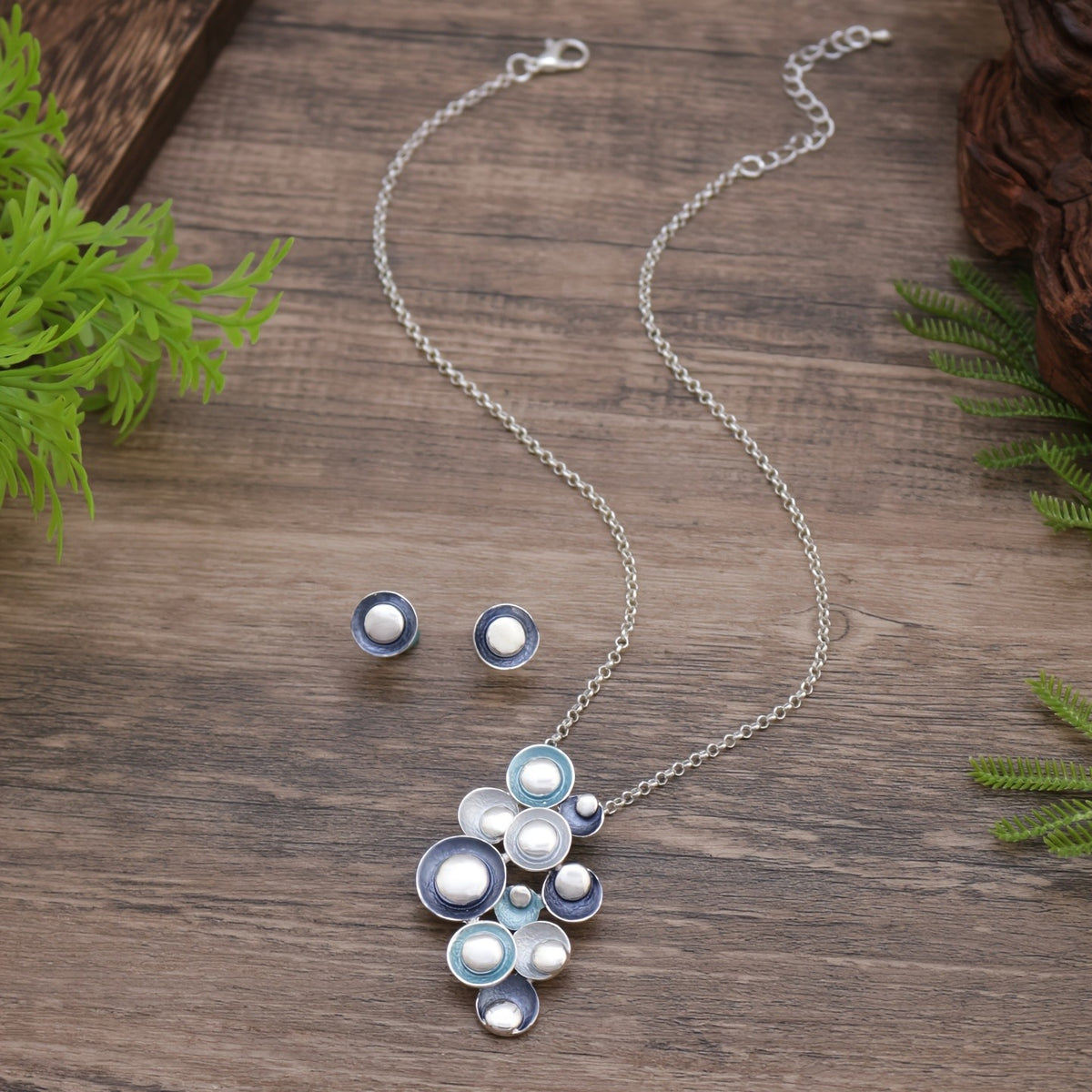 Morandi Disc Necklace & Earring Set