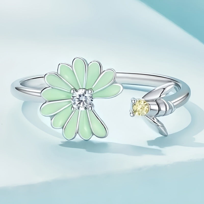 Daisy & Bee Flower Ring