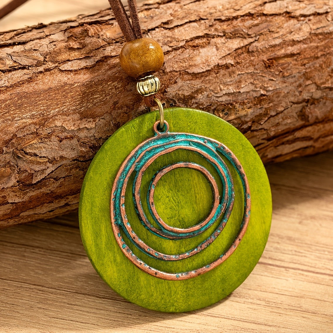 Green Concentric Circle Pendant Necklace