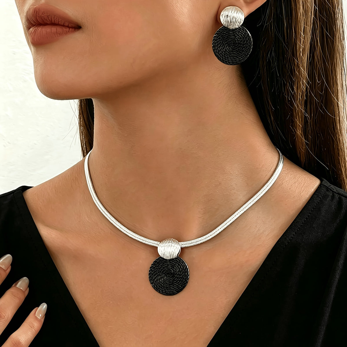 Brushed Circle Necklace & Earring Set