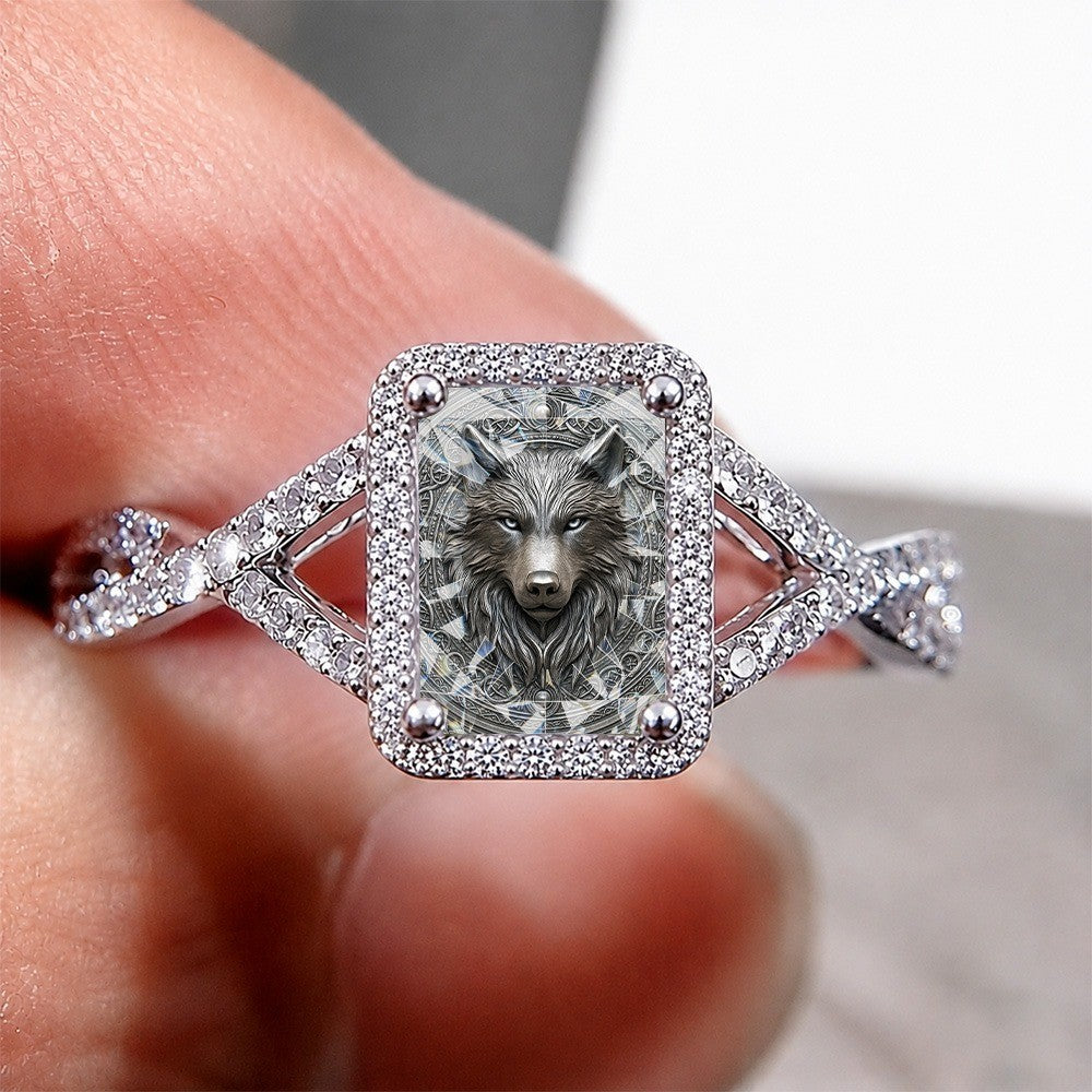 Grey Wolf Glass Square Ring