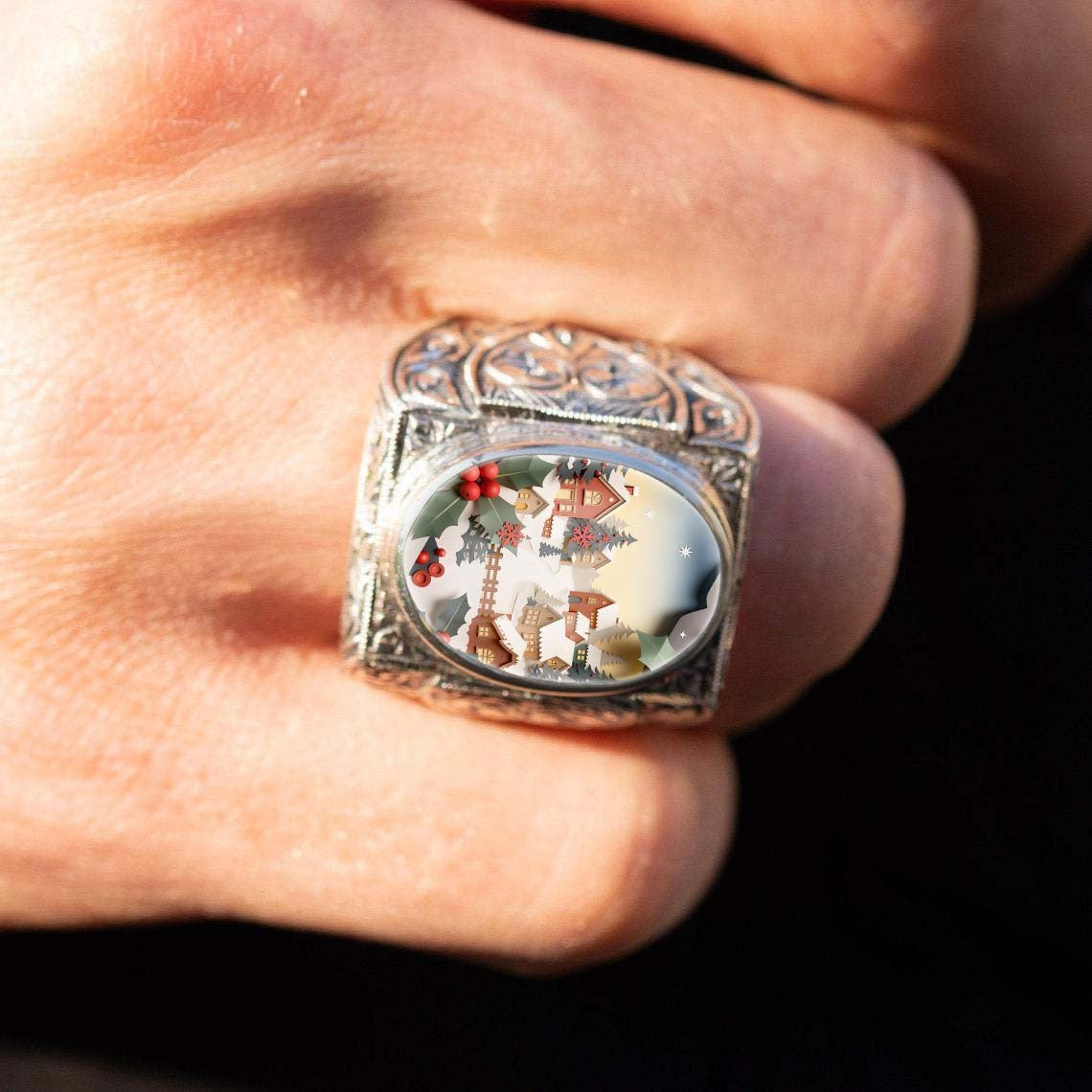 Winter Village Scene Ring