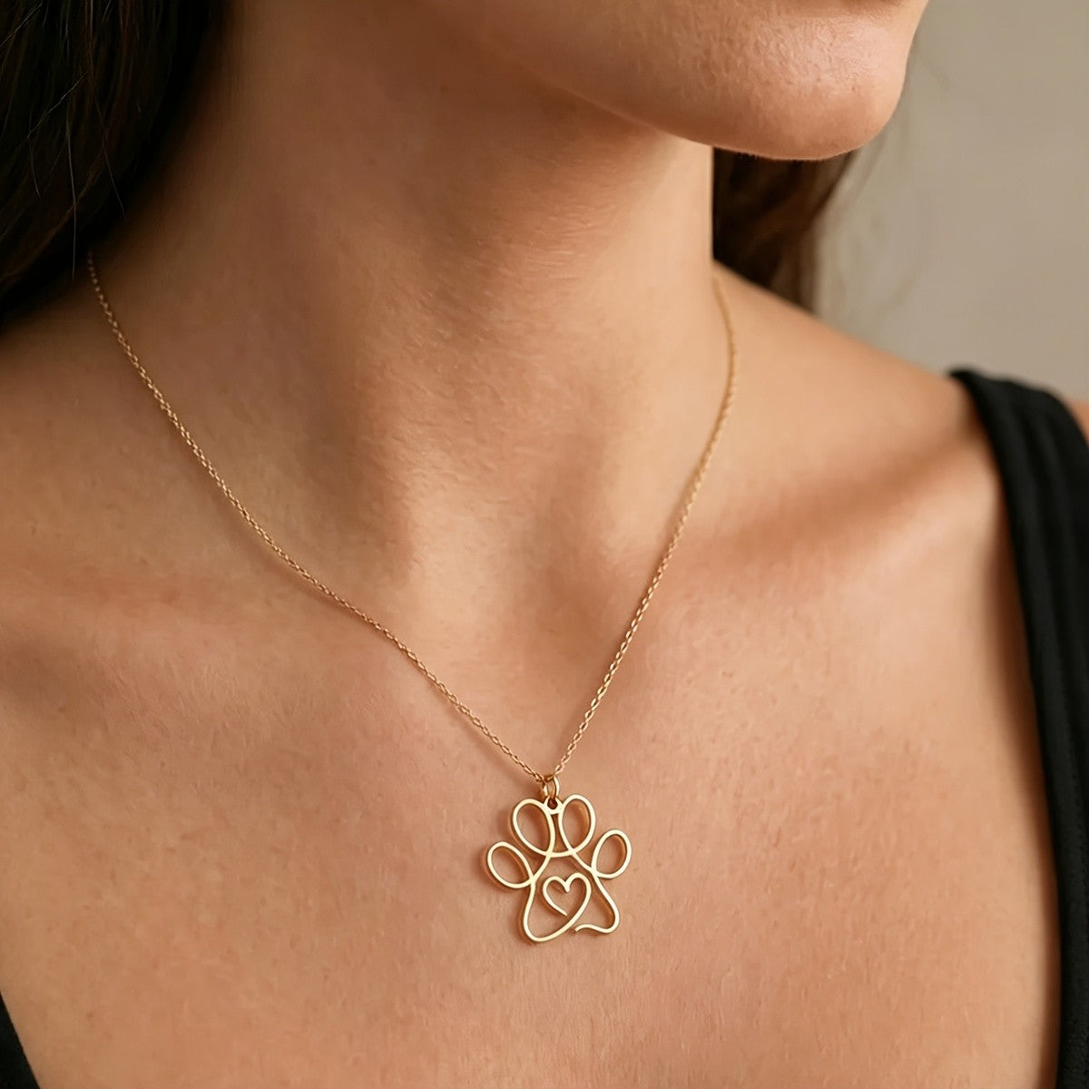 Open Line Paw Necklace