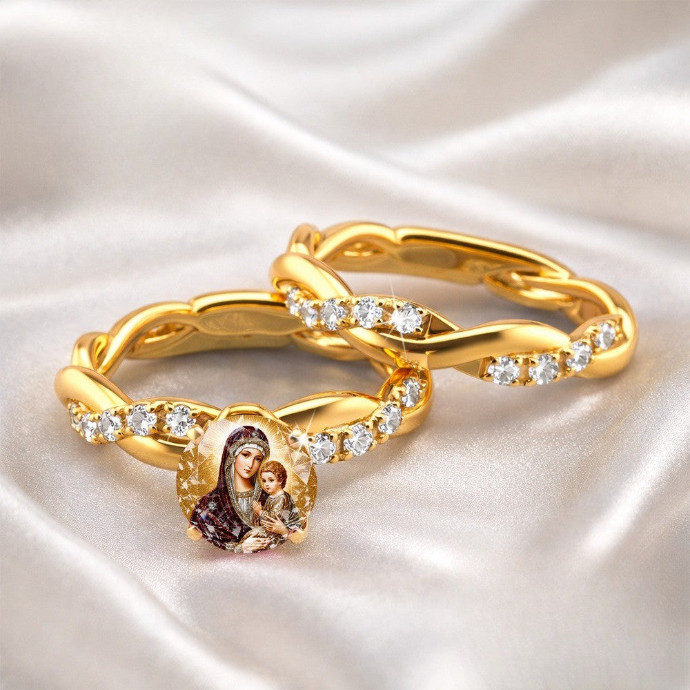Madonna & Child Twisted Ring