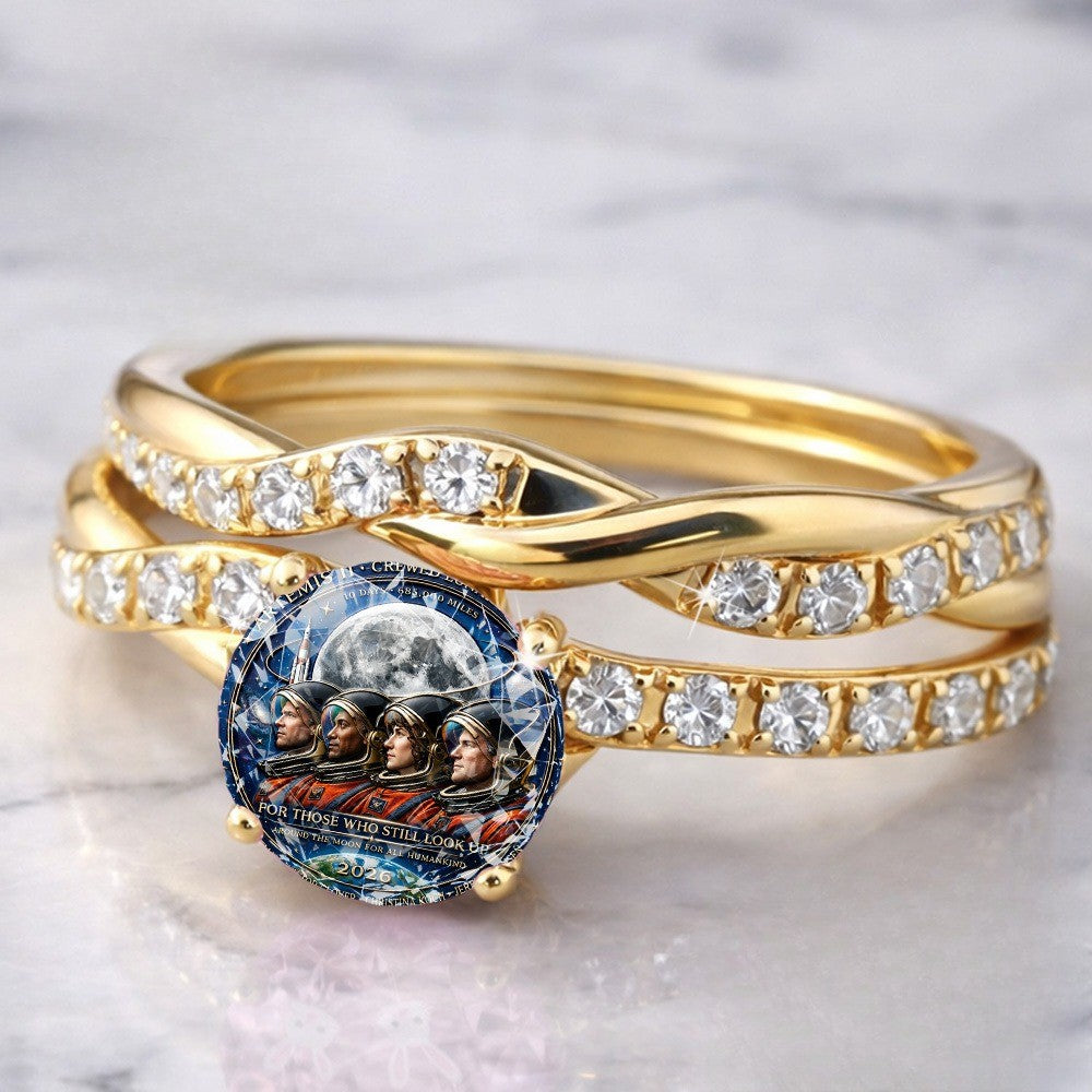 Twisted Crystal Astronaut Ring