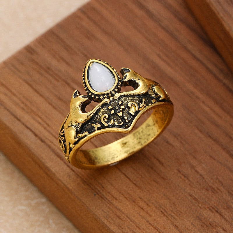 Vintage Cat Teardrop Statement Ring