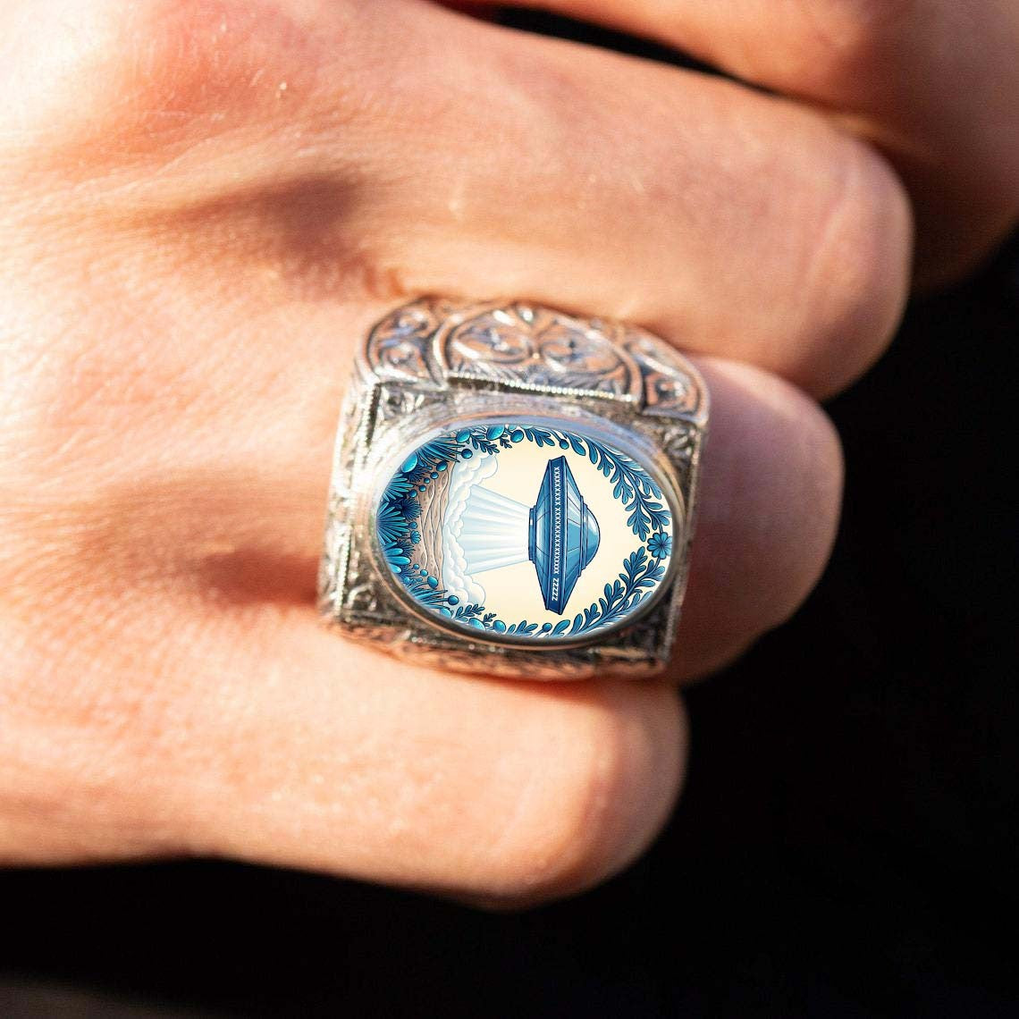 Vintage UFO Cameo Ring