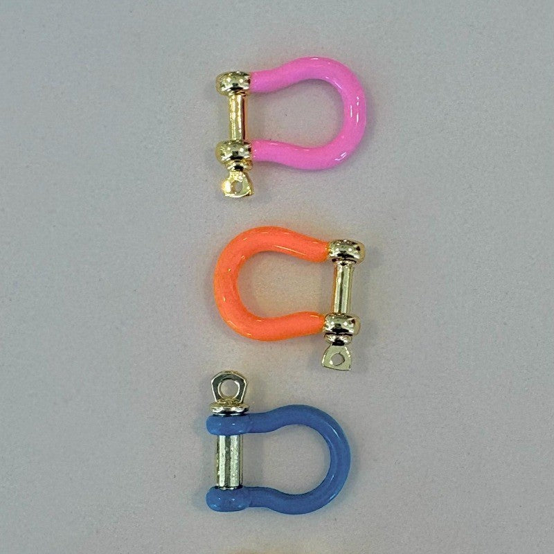 Braided Horseshoe Necklace