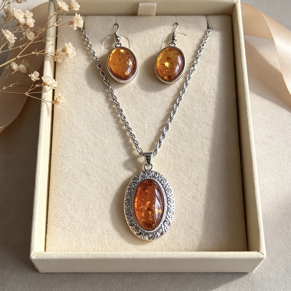 Ornate Amber Oval Necklace & Earring Set