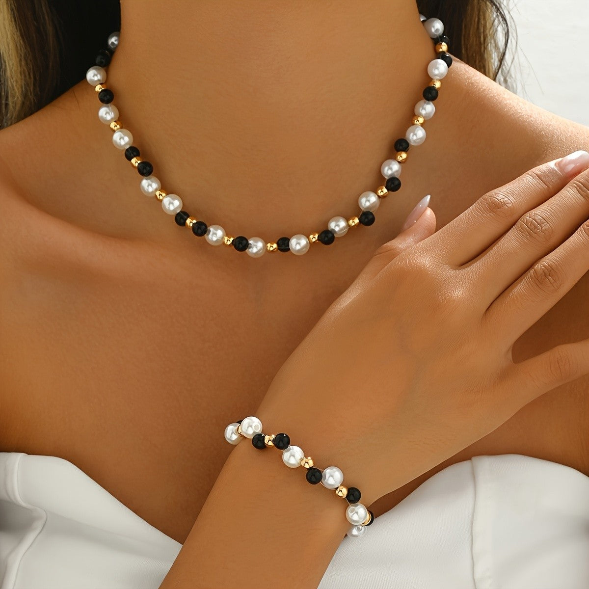 Black & White Bead Necklace & Bracelet Set