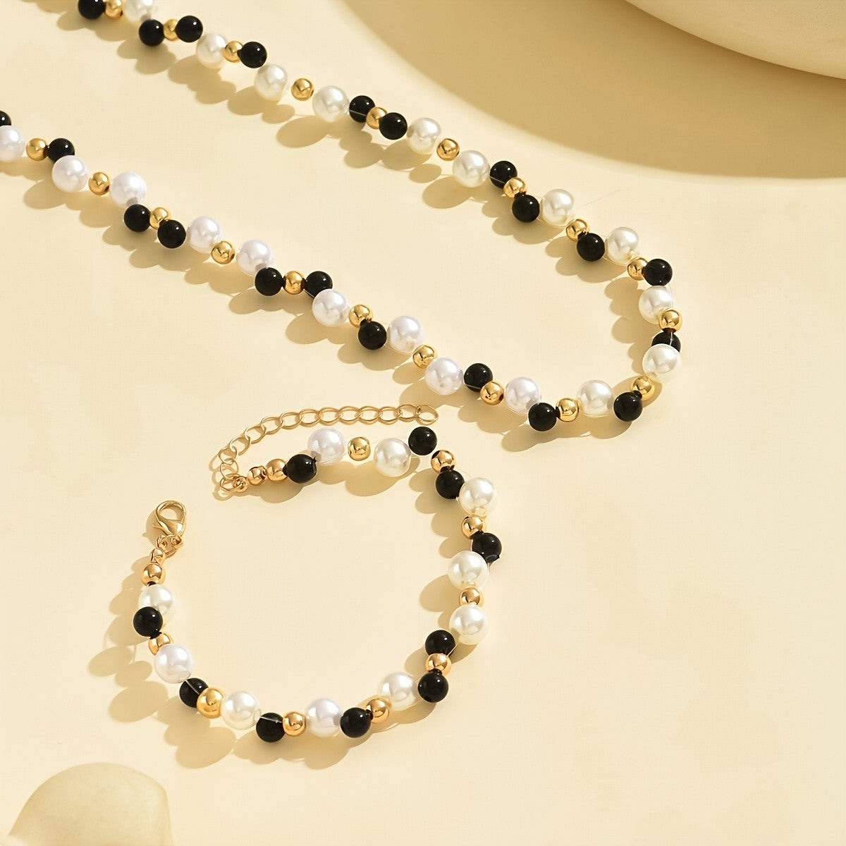 Black & White Bead Necklace & Bracelet Set