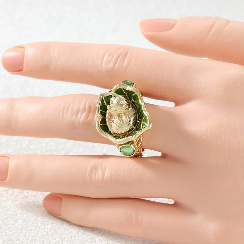Sleeping Cat Leaf Ring