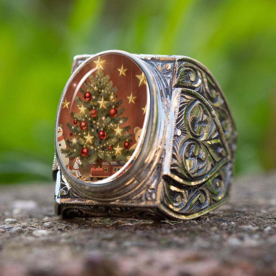 Christmas Tree Scene Ring
