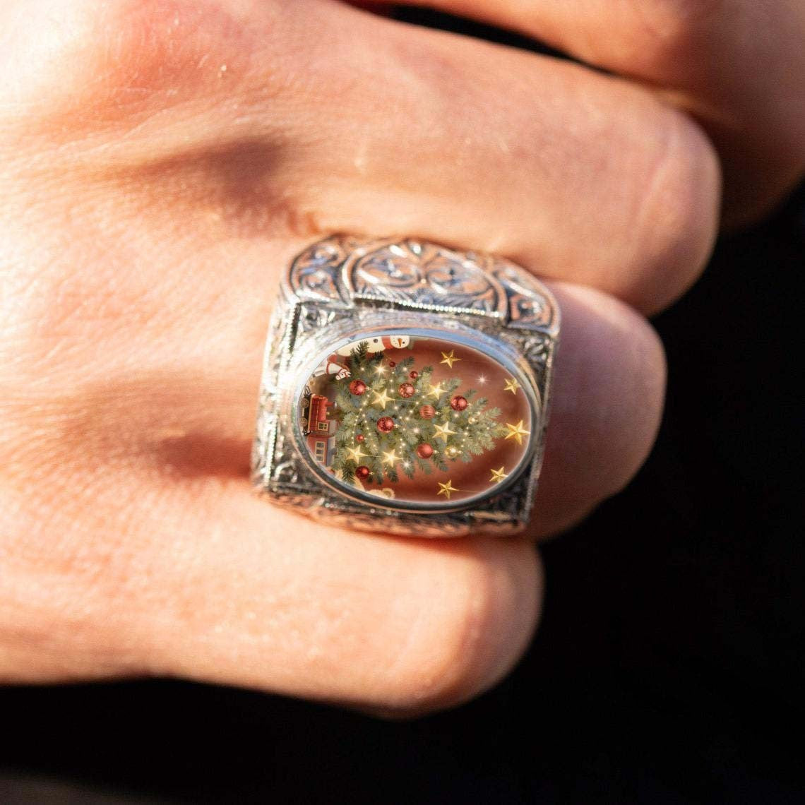 Christmas Tree Scene Ring