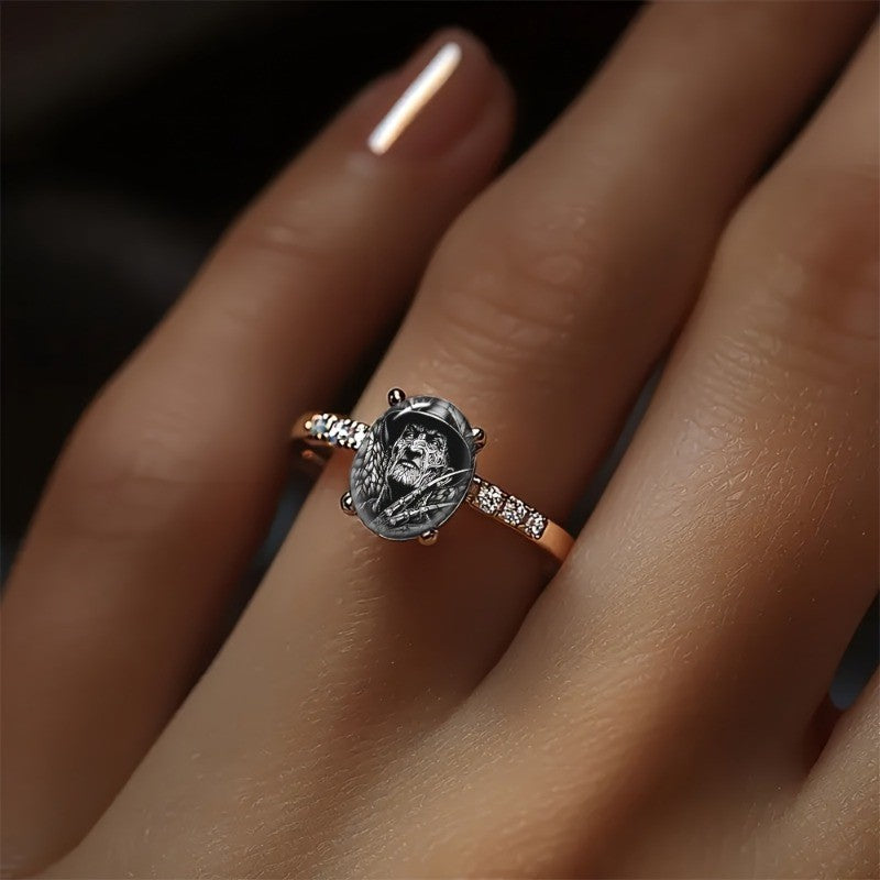 Graphic Claw Statement Ring