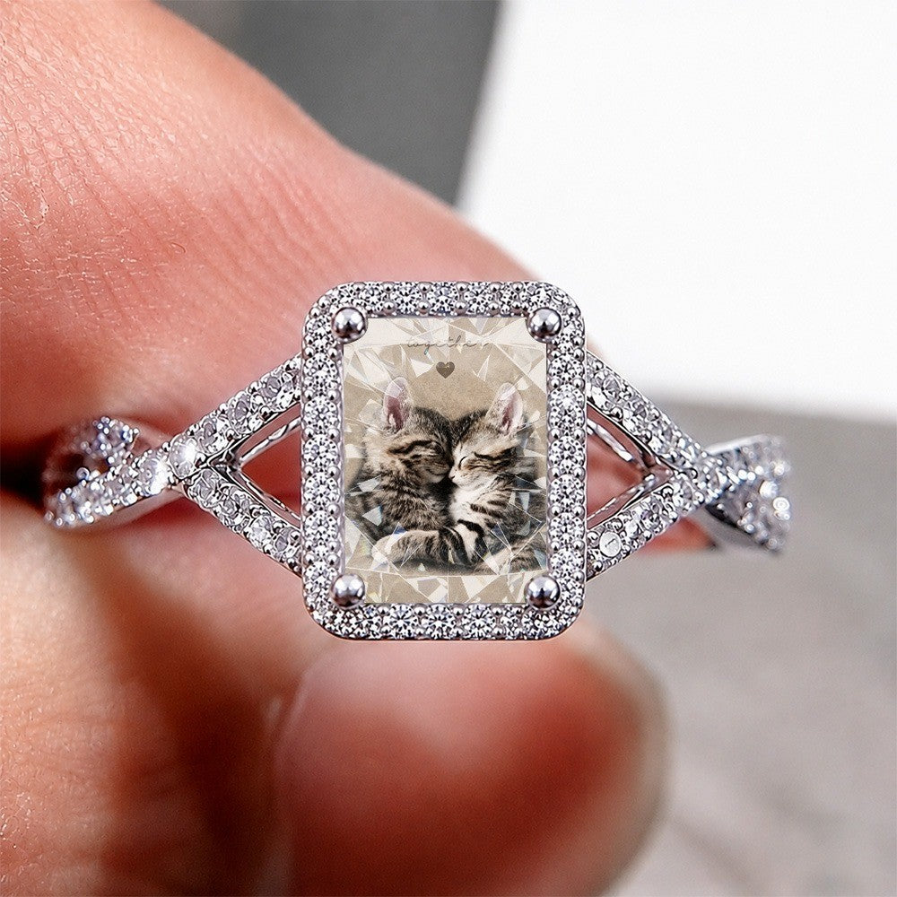 Snuggling Kittens Square Ring