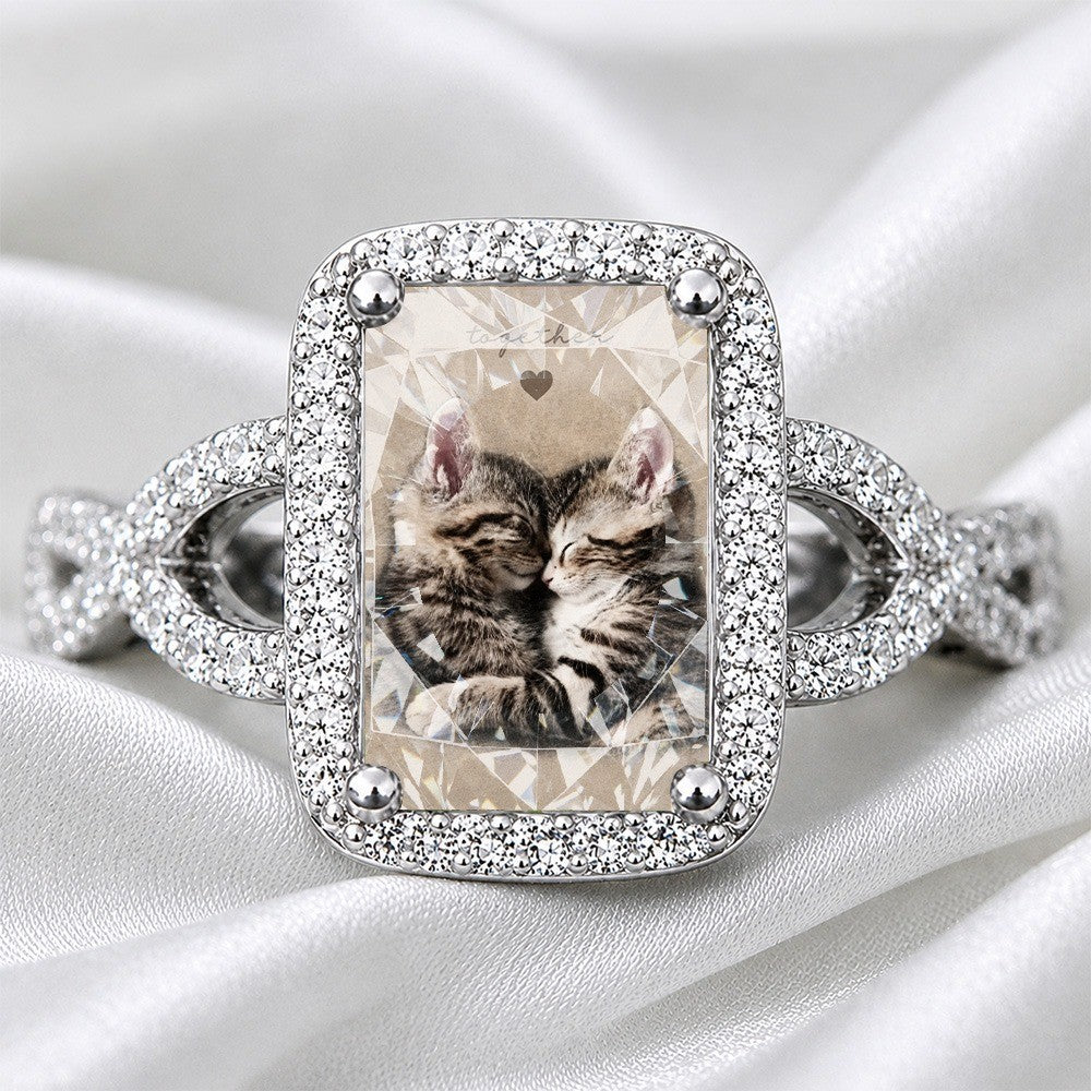 Snuggling Kittens Square Ring