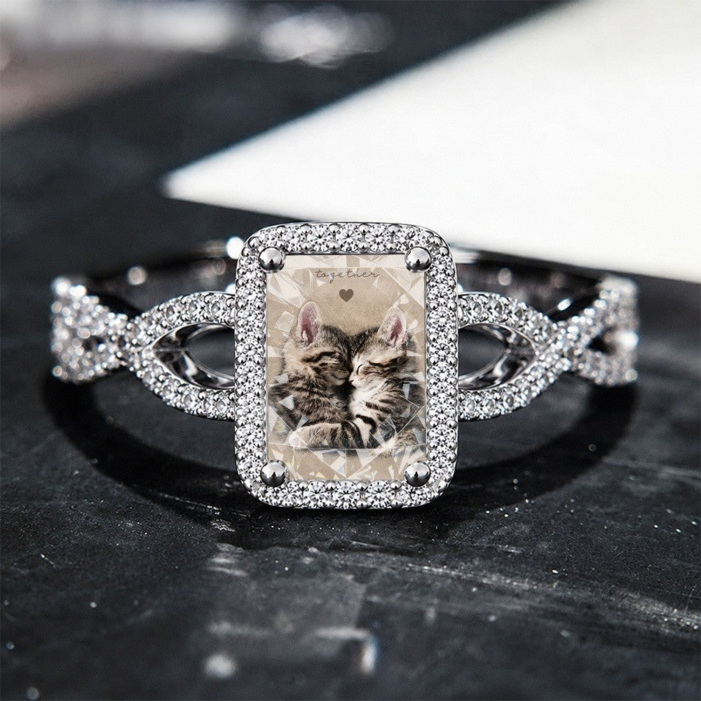 Snuggling Kittens Square Ring