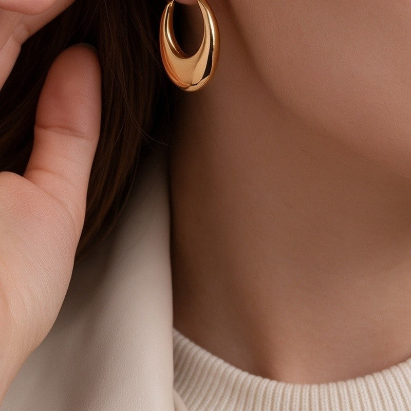 Polished Gold Oval Hoop Earrings