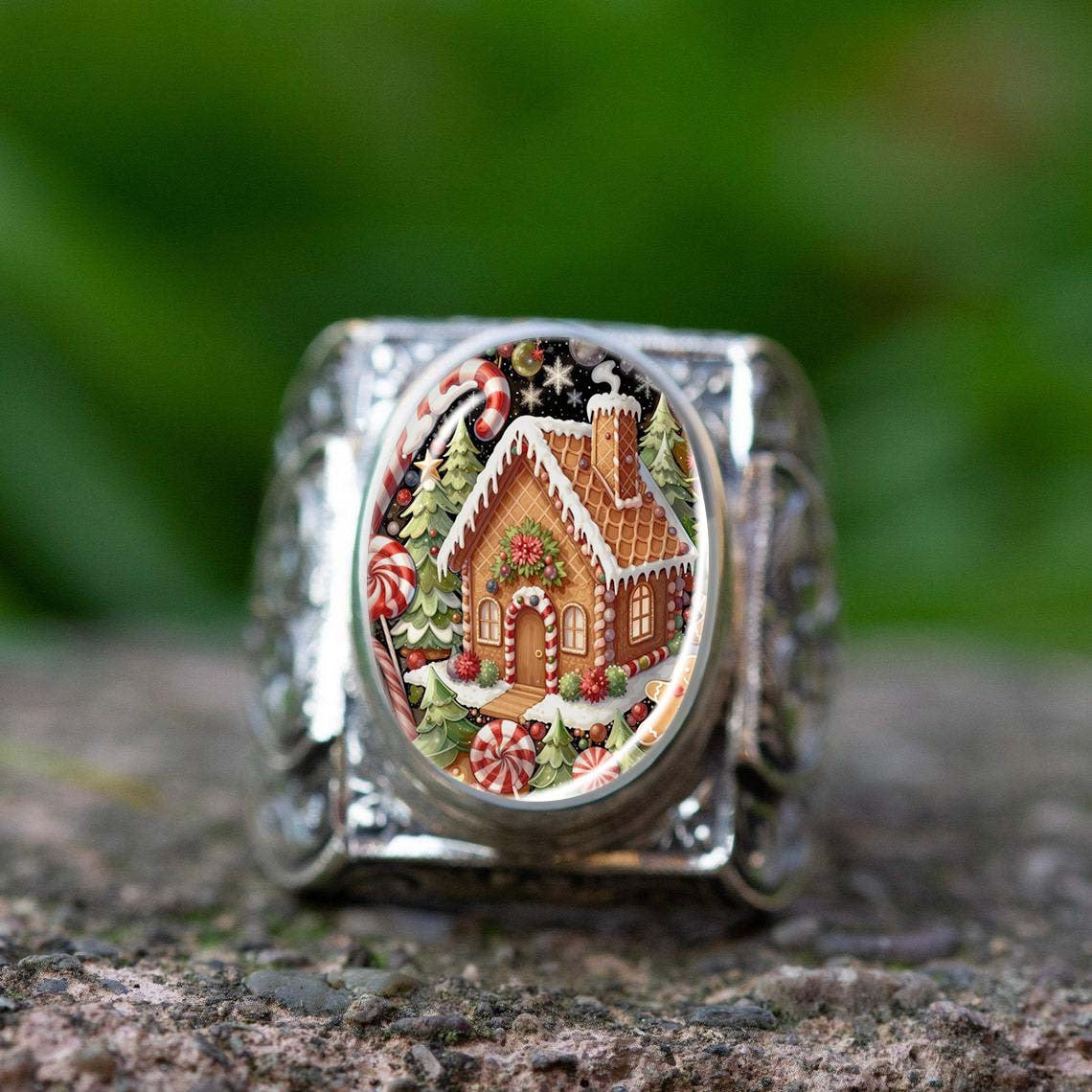 Gingerbread House Cameo Ring