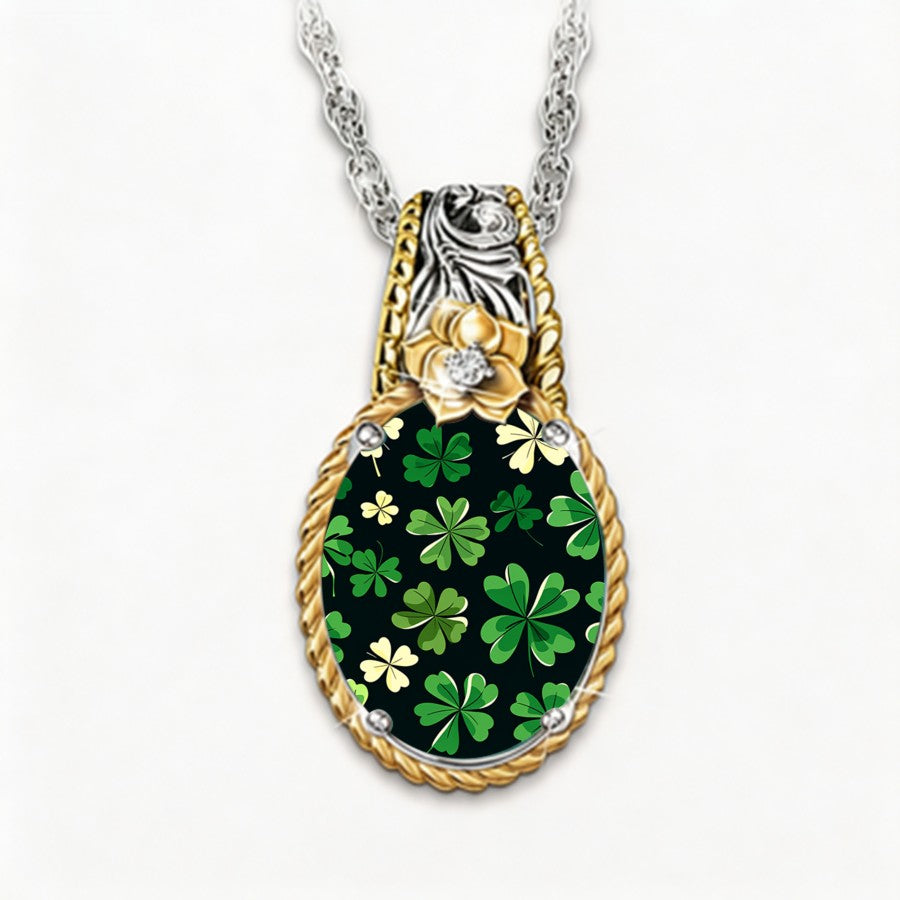 Clover Pattern Oval Pendant Necklace