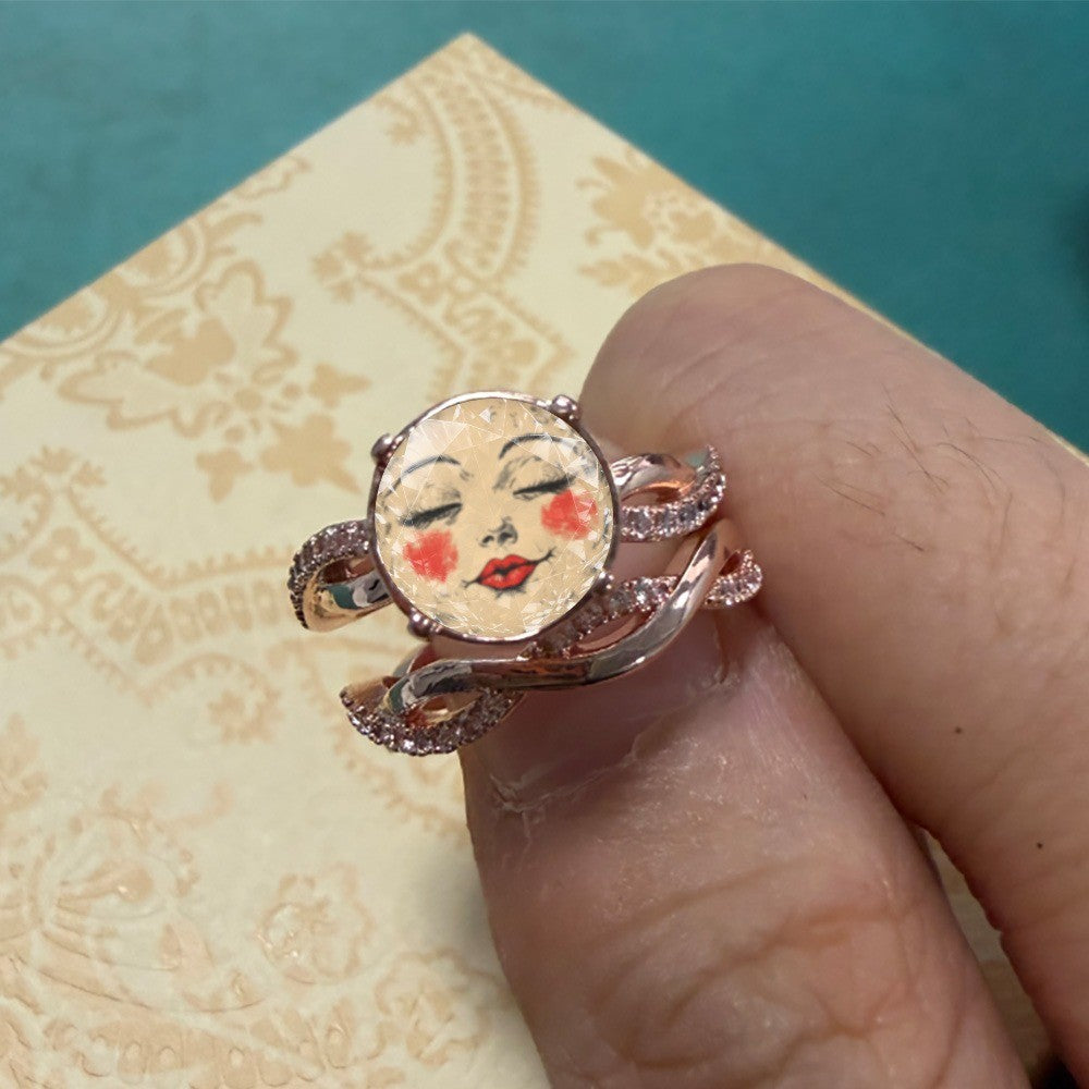 Illustrated Face Statement Ring