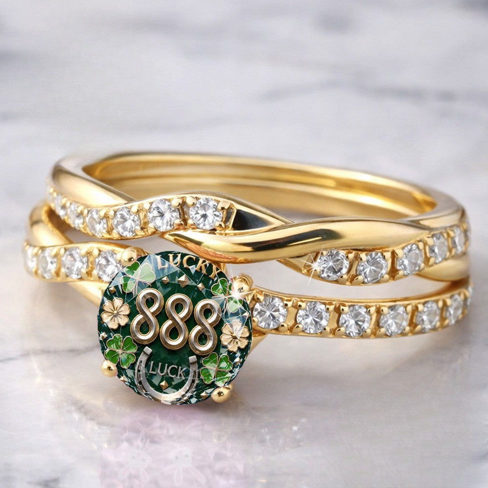 Green Clover & Horseshoe Twisted Ring