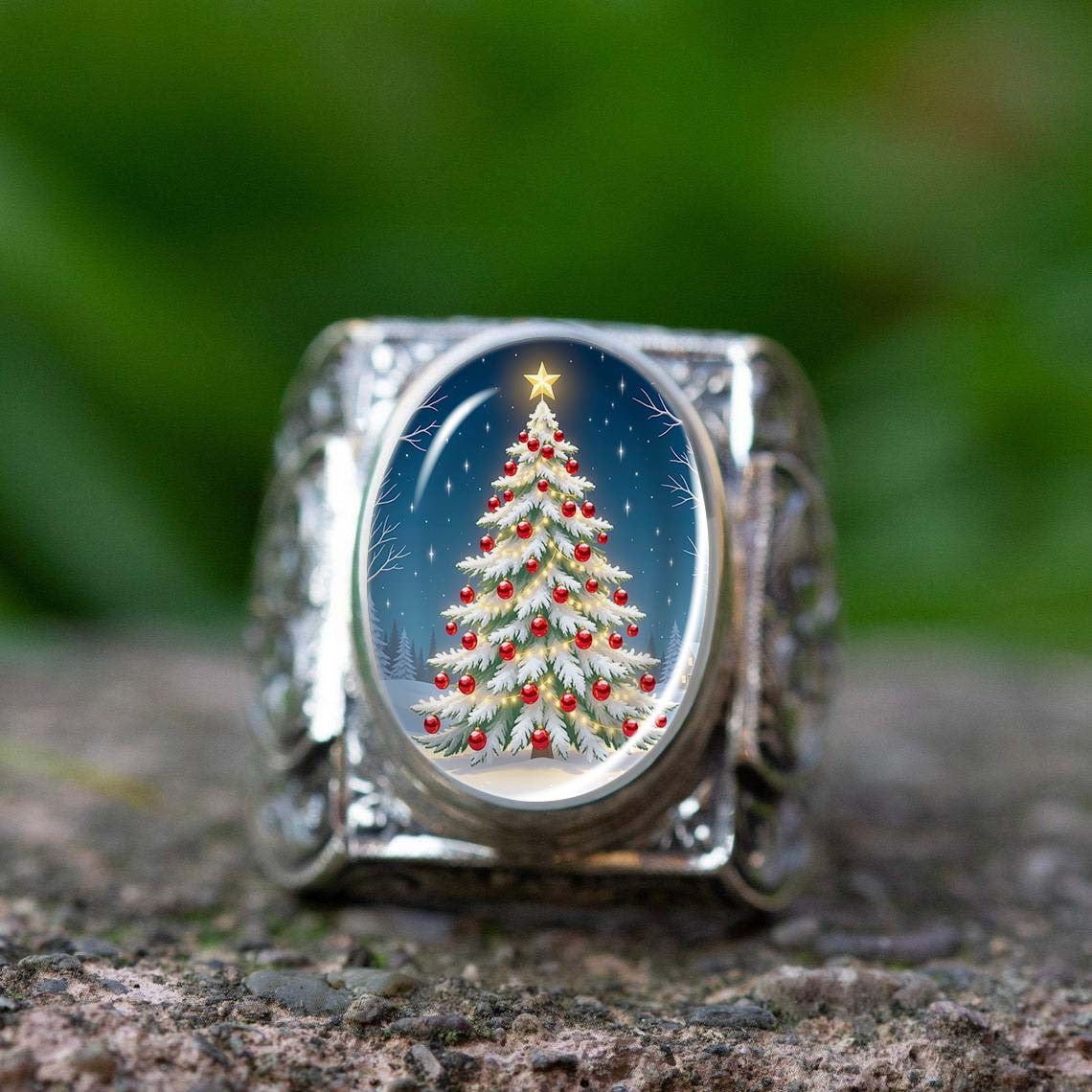 Ornate Oval Christmas Tree Ring