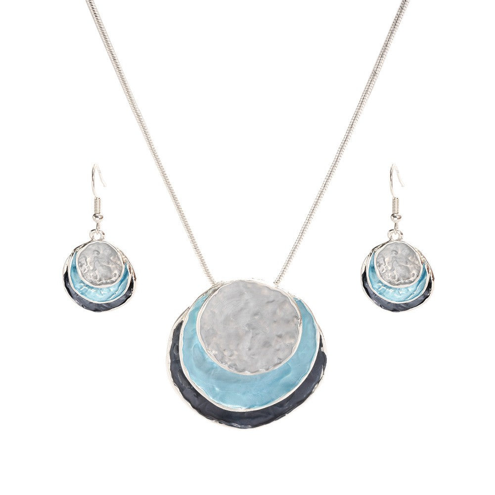 Layered Shell Disc Necklace & Earring Set