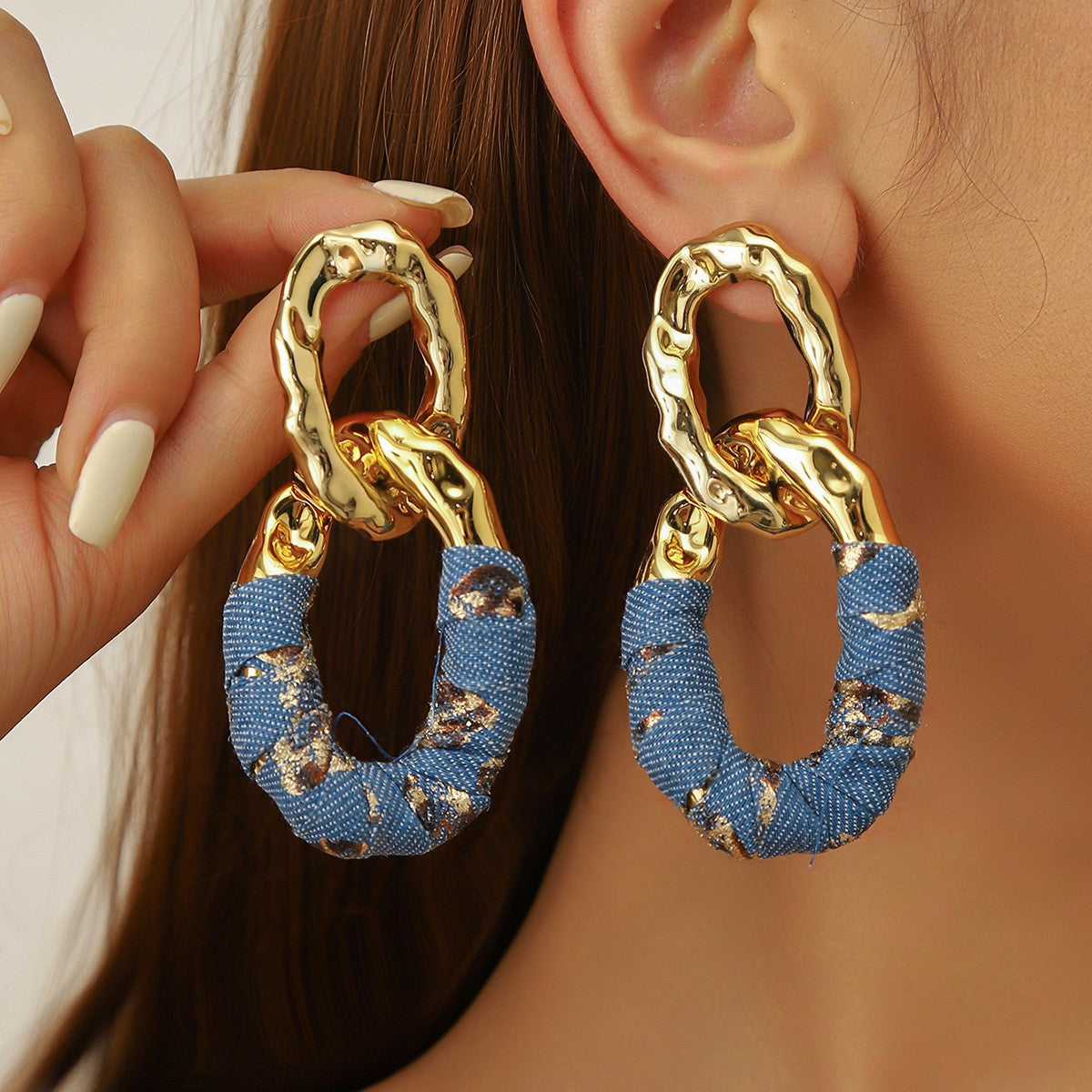 Pleated Oval Link Earrings