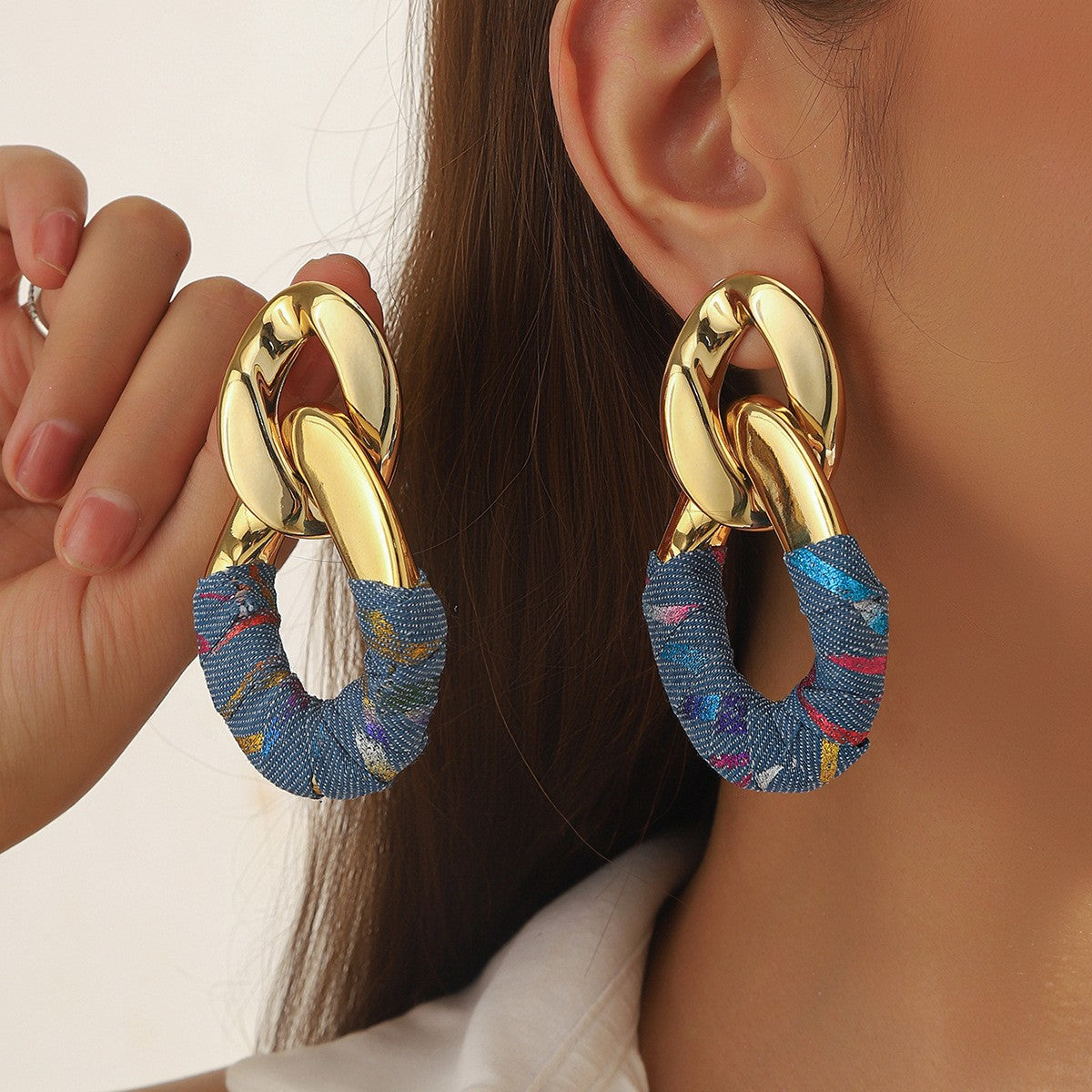 Pleated Oval Link Earrings