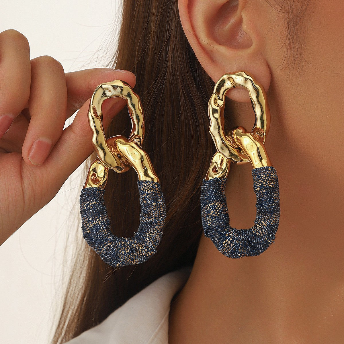 Pleated Oval Link Earrings