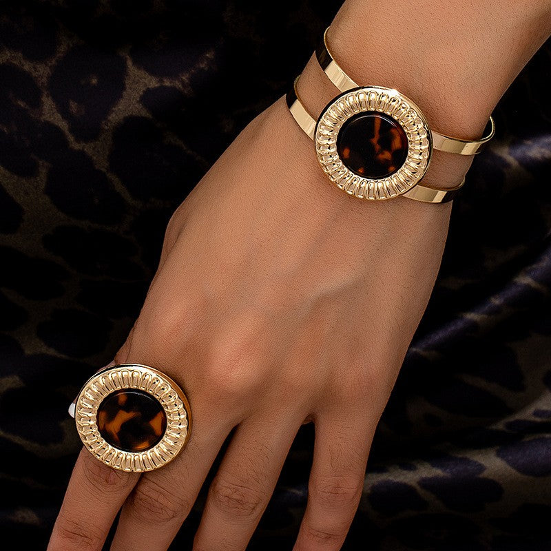 Leopard Print Ribbed Round Cuff & Ring Set