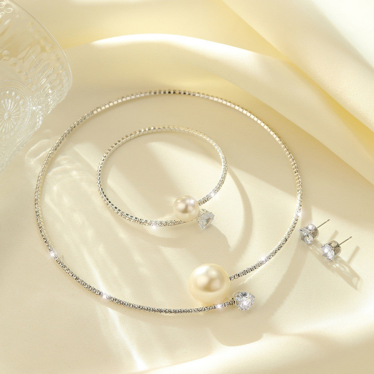 Pearl & Crystal Jewelry Set