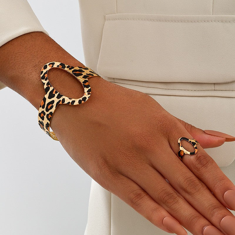 Hammered Oval Cuff & Ring Set