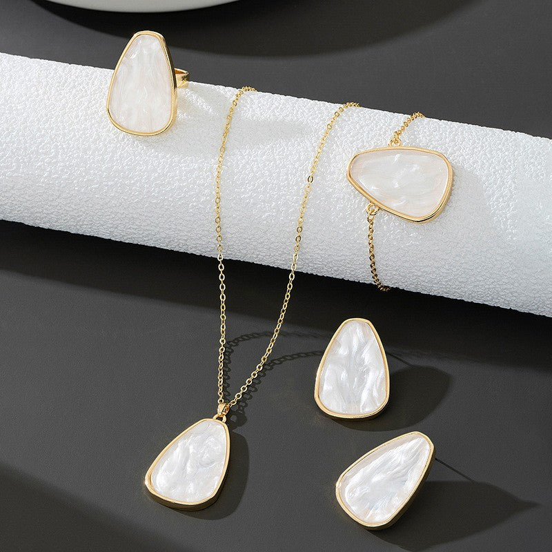 White Marbled Teardrop Jewelry Set