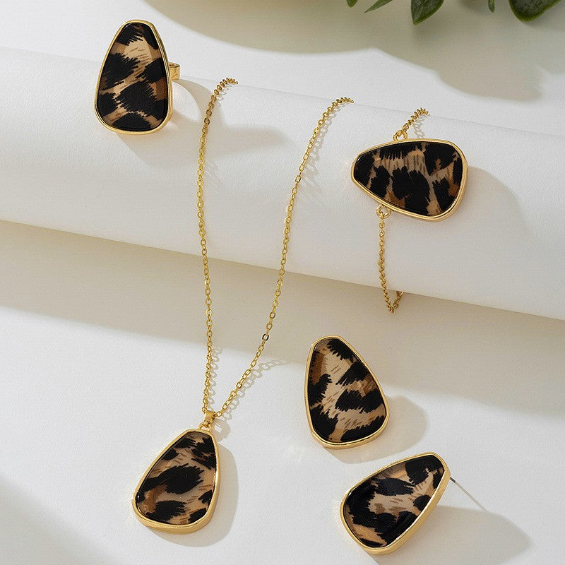 White Marbled Teardrop Jewelry Set