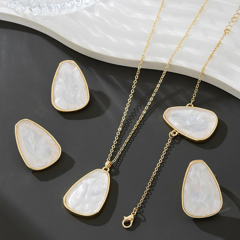 White Marbled Teardrop Jewelry Set