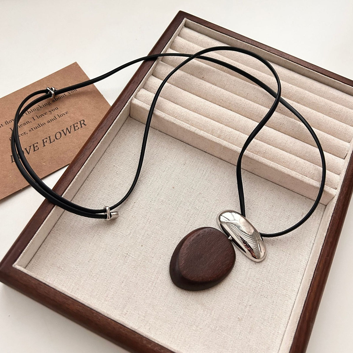 Mixed Material Oval Pendant Necklace