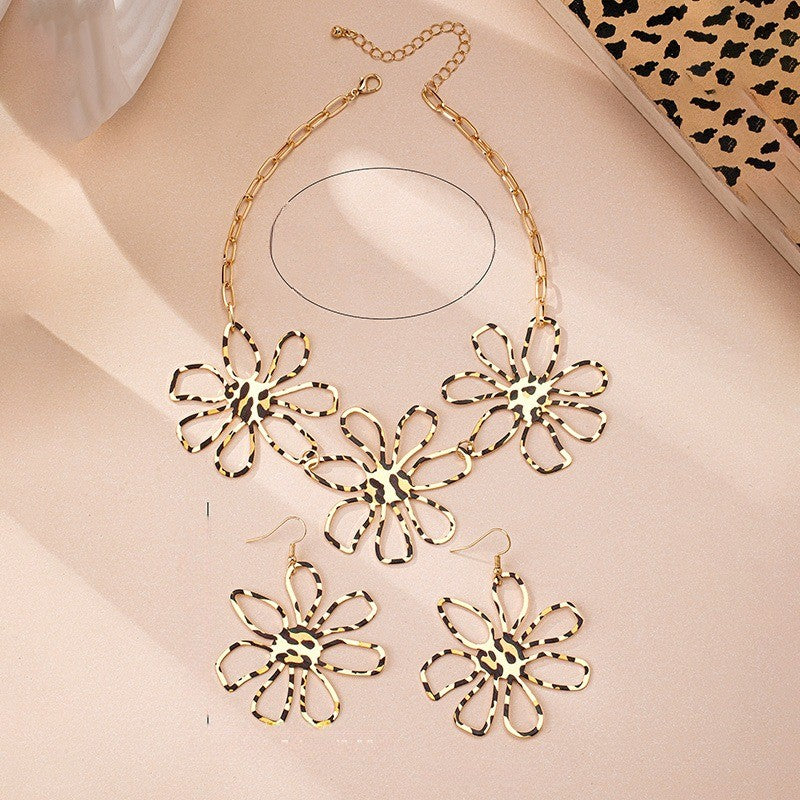 Leopard Flower Necklace & Earring Set