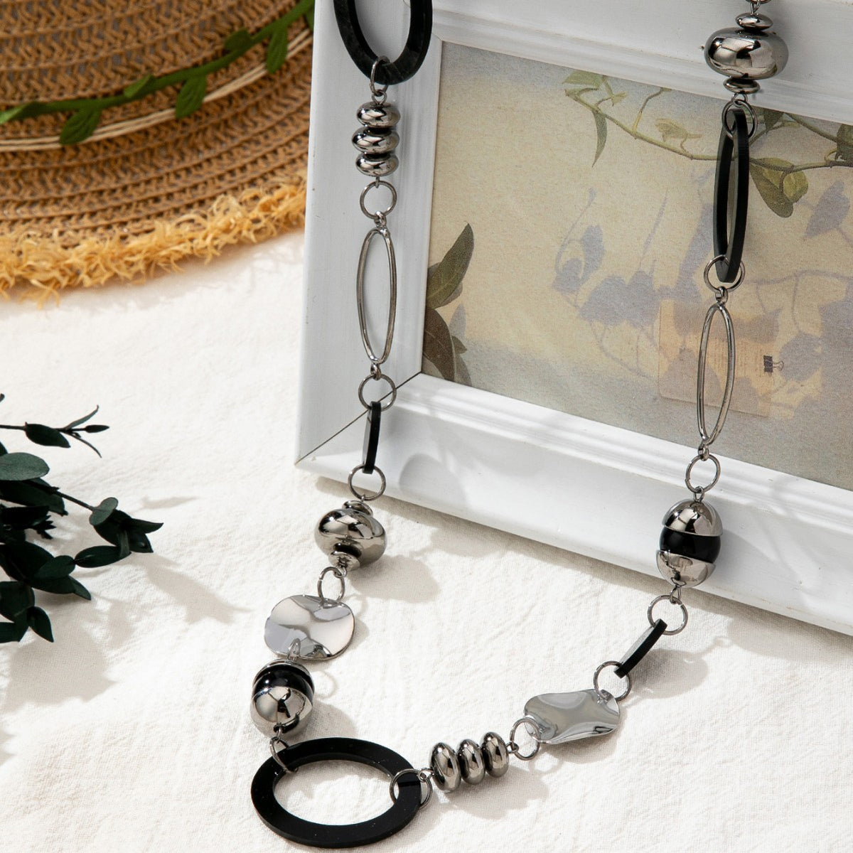 Black Oval & Silver Link Necklace