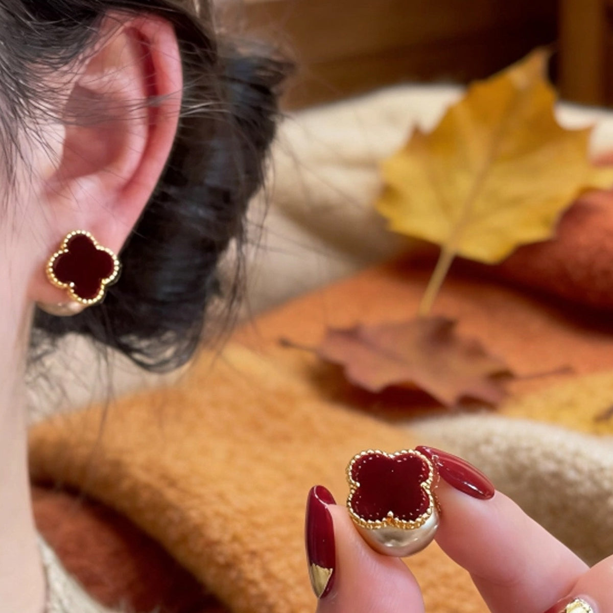 Leopard Clover Pearl Earrings